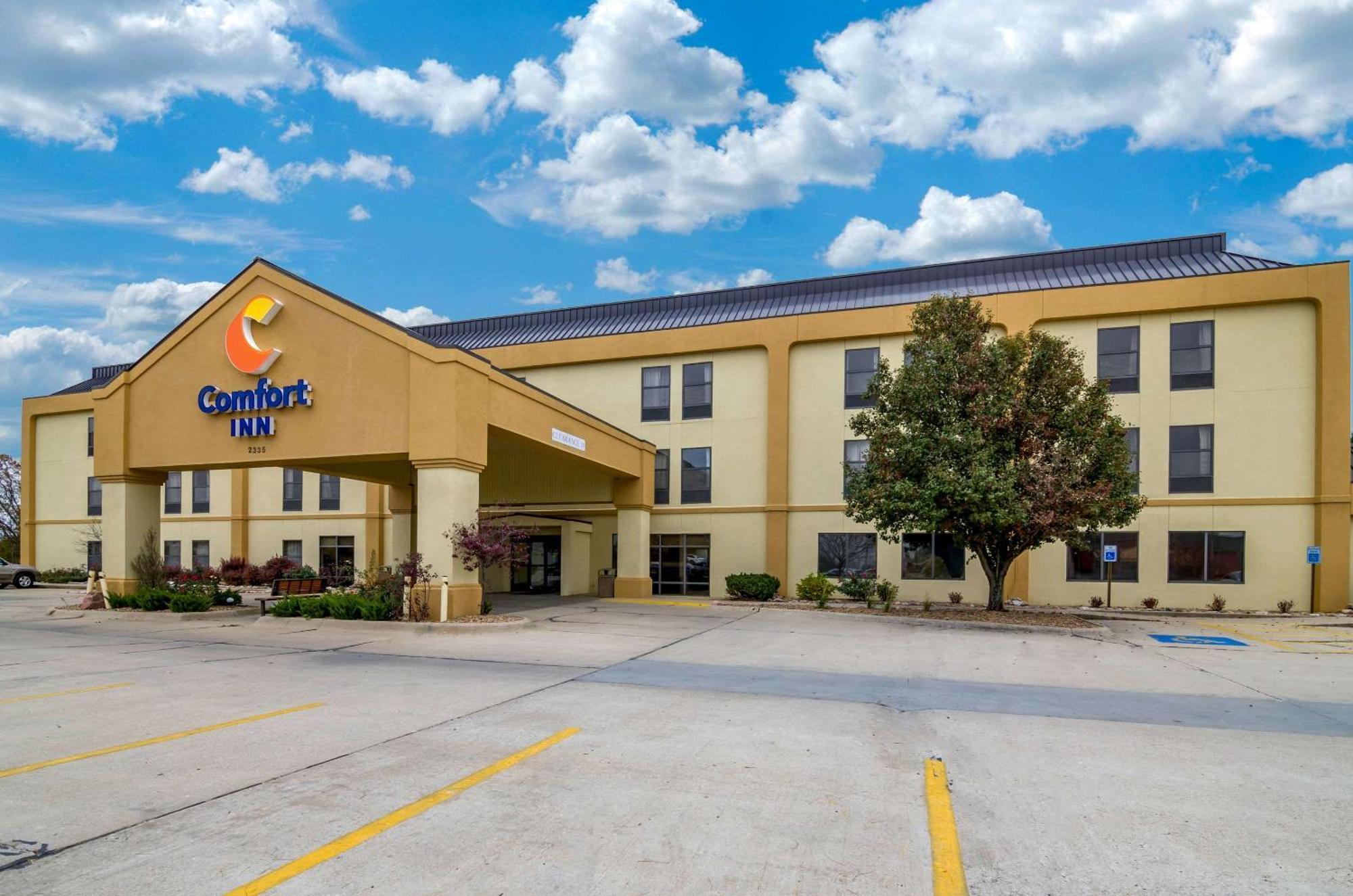 Comfort Inn Ottawa Exterior photo